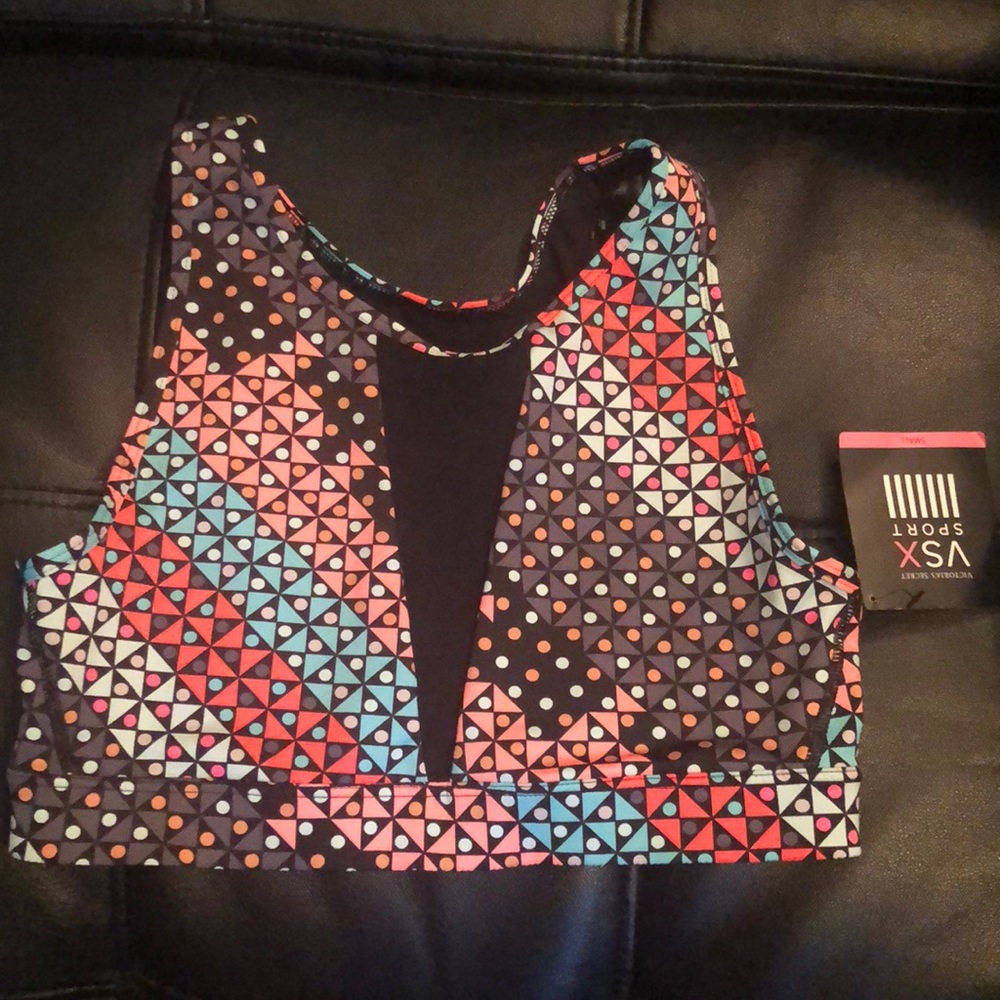 Victoria’s Secret sports bra NWT S